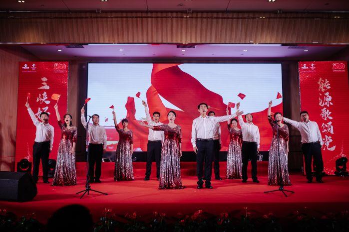 22��������+���Ĵ��ˡ��ӱ��ֹ�˾